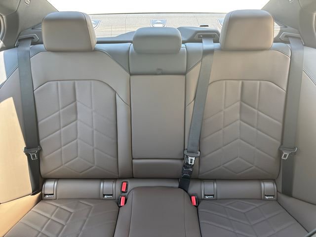 New 2026 BMW 550e xDrive image 25