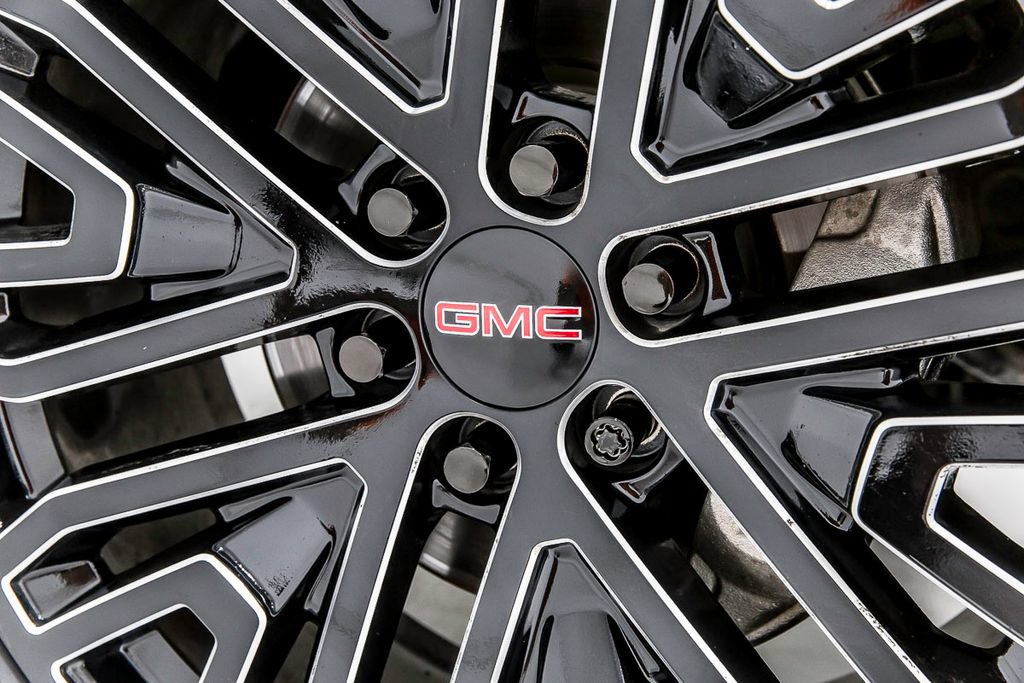 Used 2021 GMC Yukon Denali AWD/4WD image 40