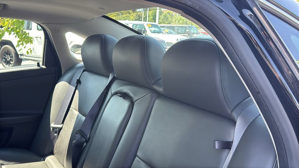 Used 2011 Chevrolet Impala LT w/ Luxury Edition Package FWD image 27