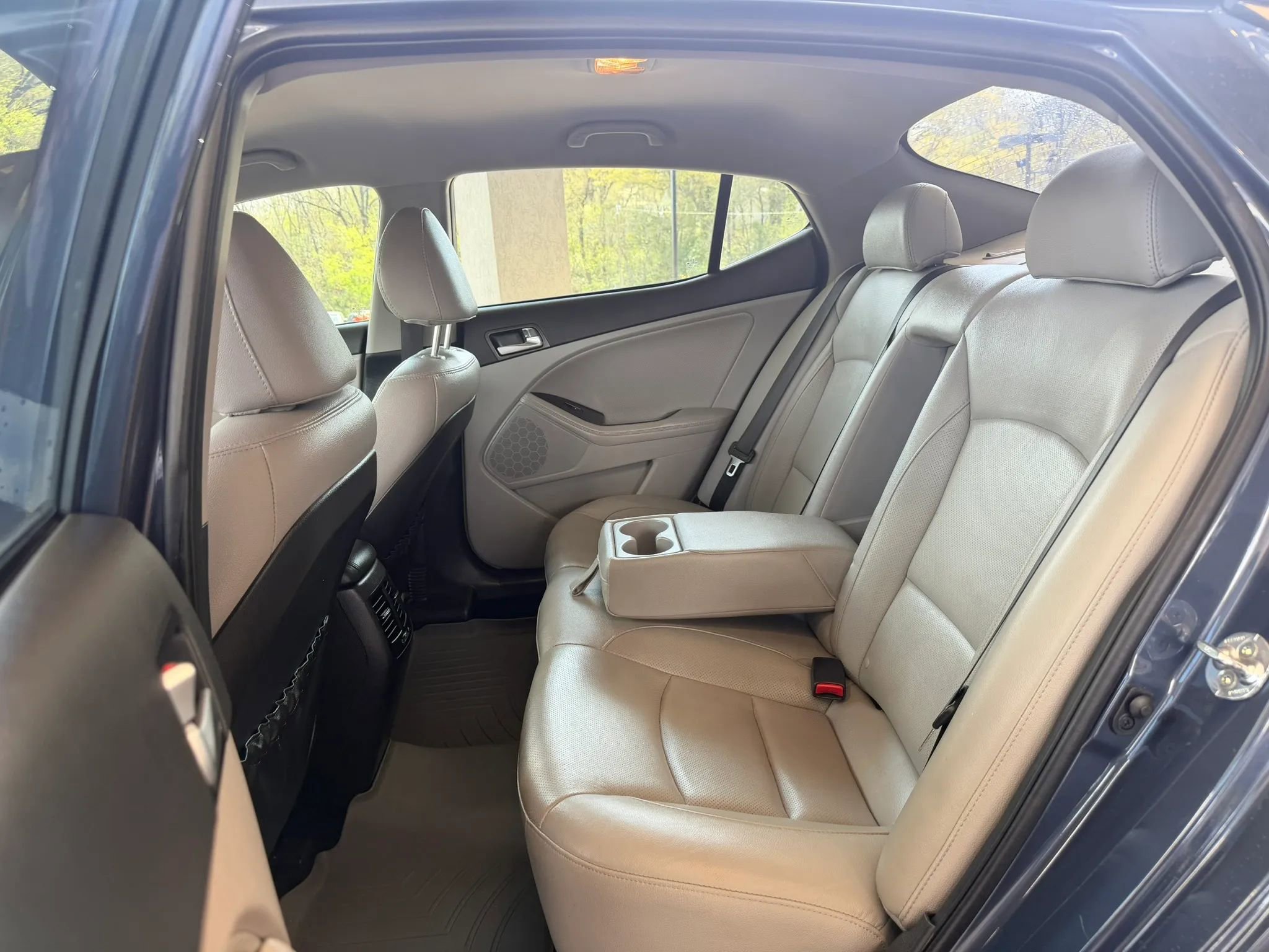 Used 2015 Kia Optima EX image 22