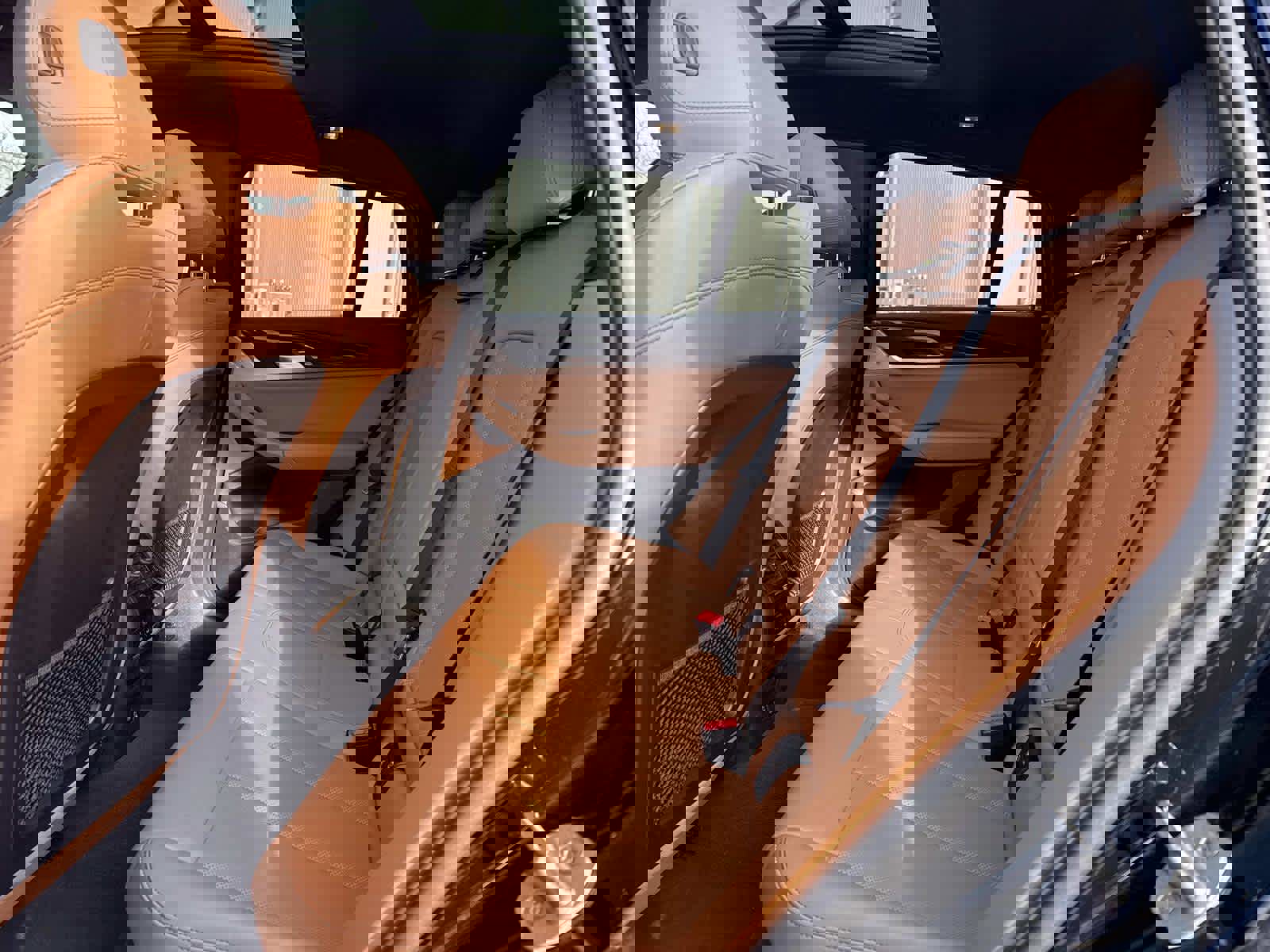 Used 2023 BMW X4 xDrive30i w/ Premium Package image 15