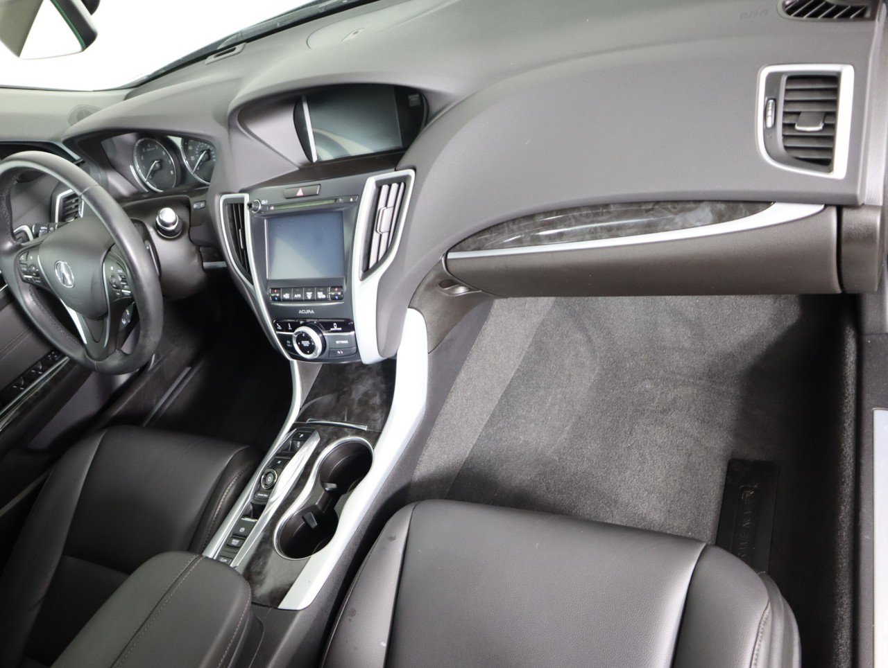 Used 2020 Acura TLX V6 SH-AWD image 11