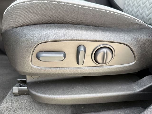Used 2024 Chevrolet Equinox LS w/ LS Convenience Package FWD image 14