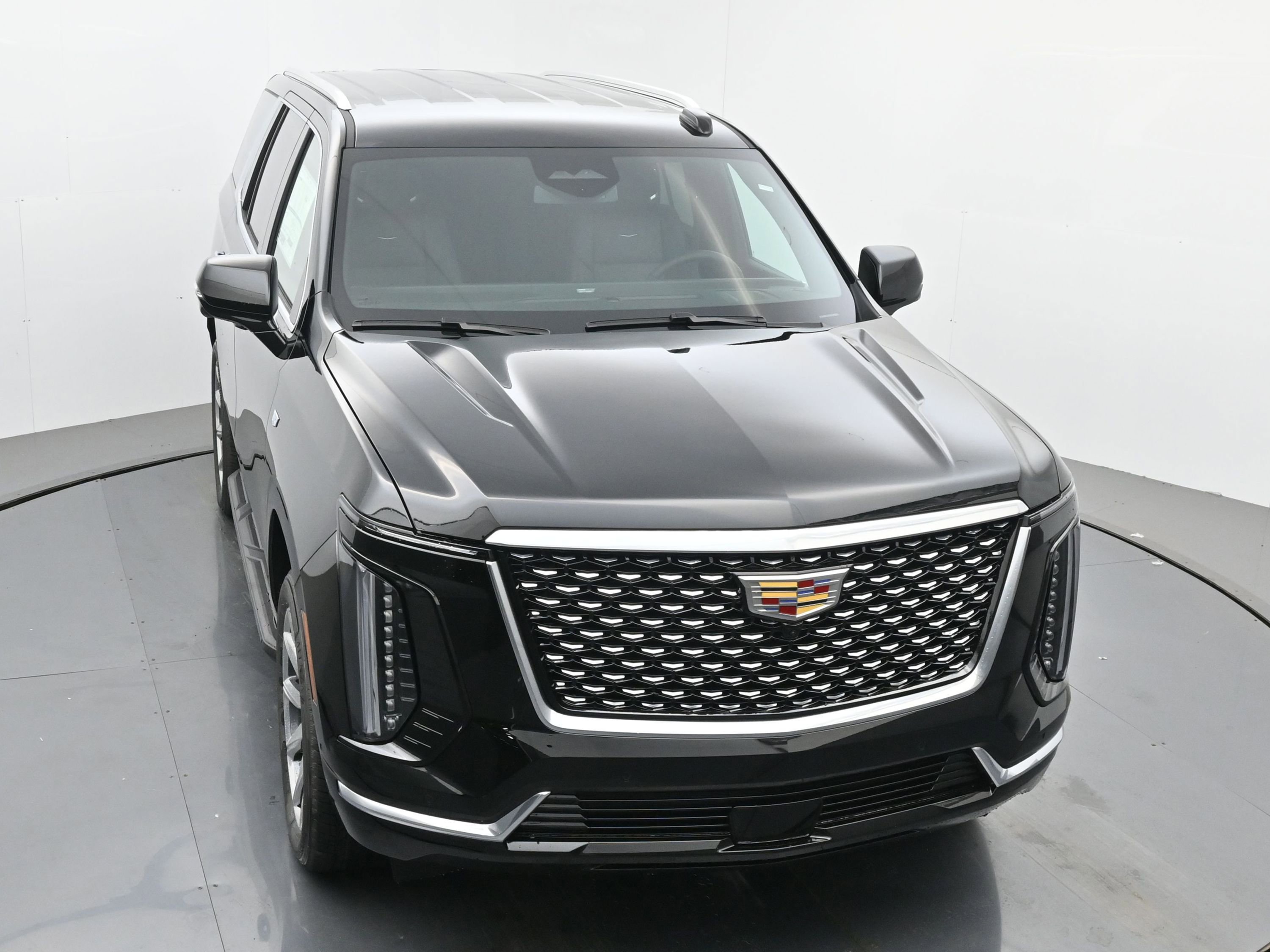 New 2026 Cadillac Escalade 4WD w/ LPO, Floor Liner Package image 30