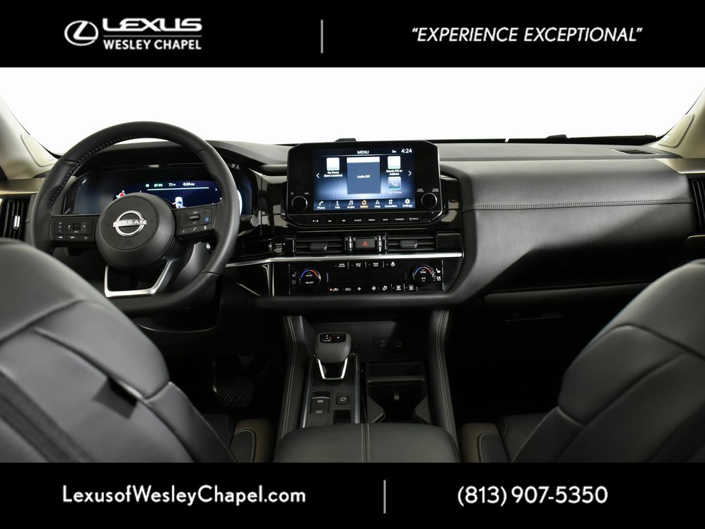 Used 2025 Nissan Pathfinder Platinum w/ Cargo Package image 31