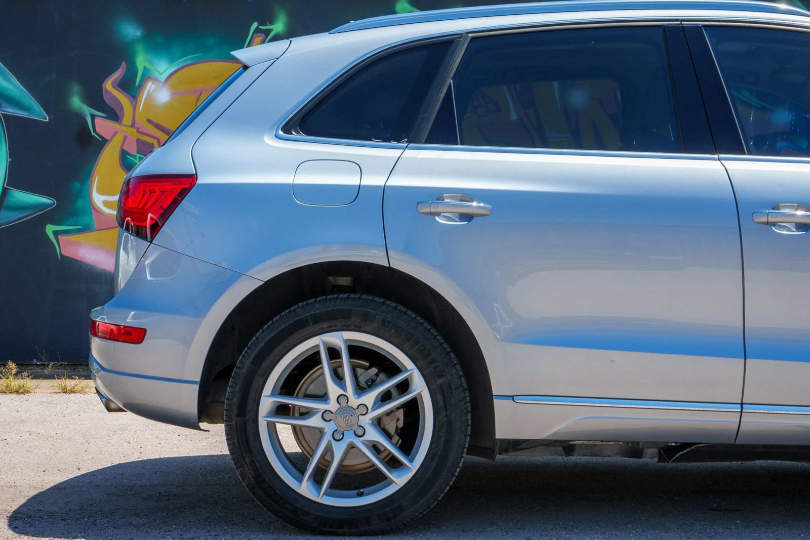 Used 2017 Audi Q5 2.0T Premium Plus w/ Technology Package AWD/4WD image 10