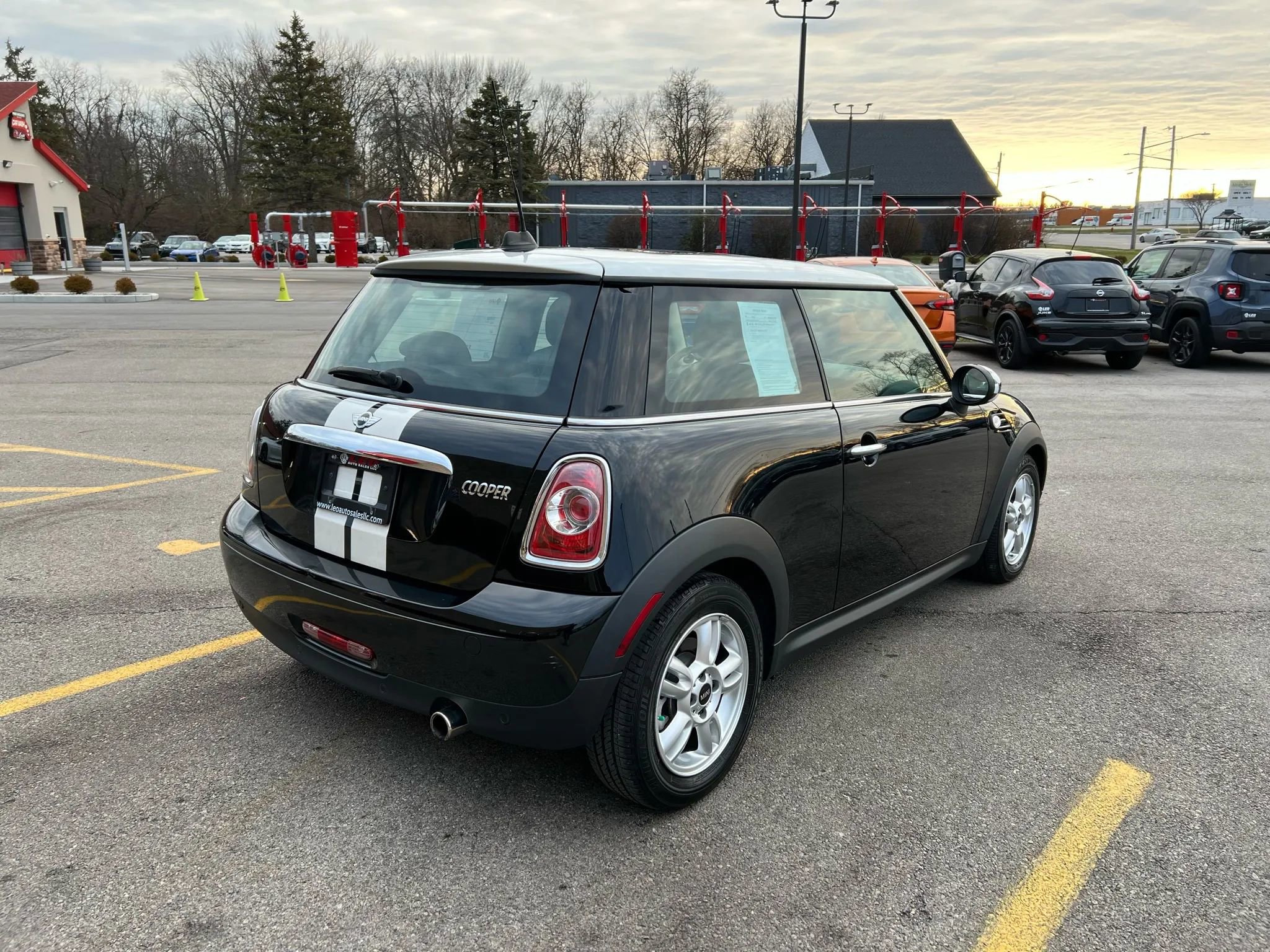 Used 2012 MINI Cooper Hardtop image 5