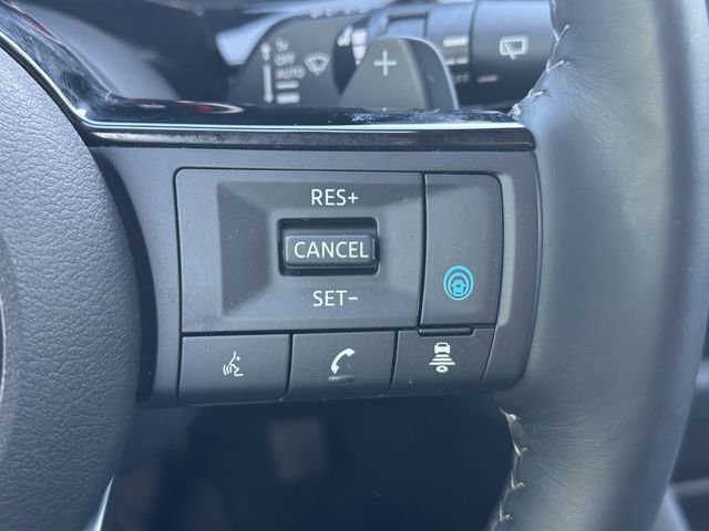 Certified 2025 Nissan Pathfinder Platinum FWD image 27