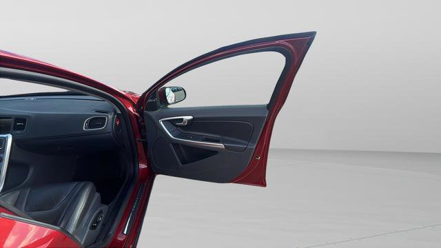 Used 2012 Volvo S60 T5 w/ Climate Pkg image 26