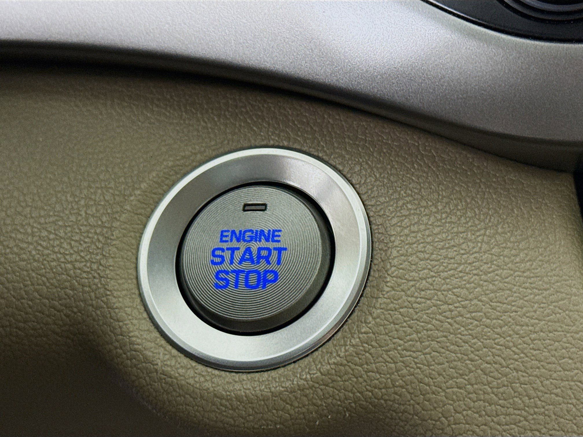 Used 2017 Hyundai Elantra Limited image 21