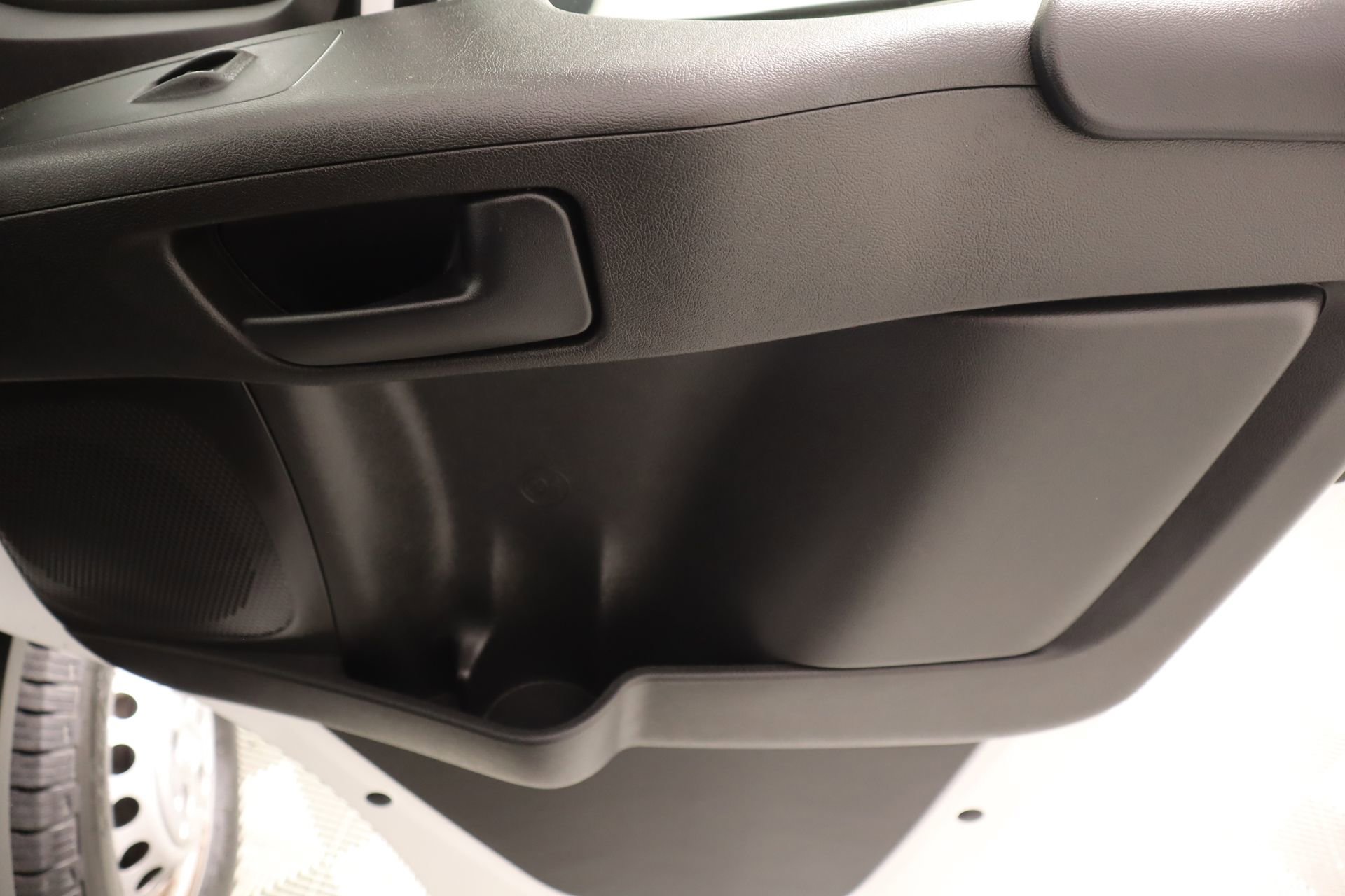 Used 2025 RAM ProMaster 2500 w/ Convenience Group image 14