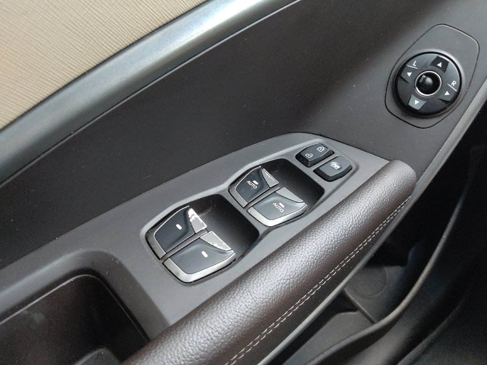 Used 2018 Hyundai Santa Fe Limited FWD image 27