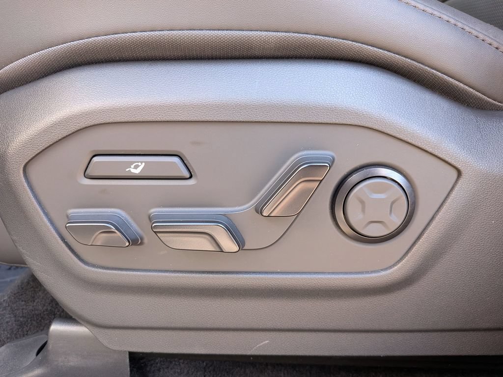 Certified 2026 Hyundai Santa Fe Calligraphy AWD/4WD image 16