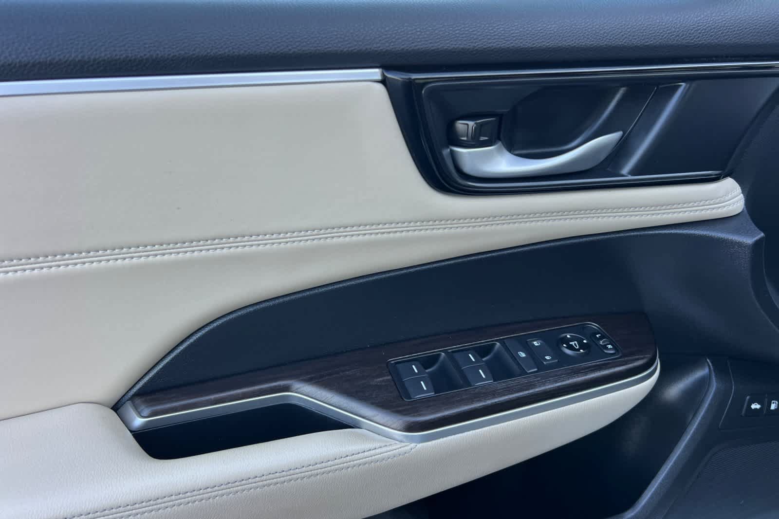 Used 2018 Honda Clarity Plug-In Hybrid image 12