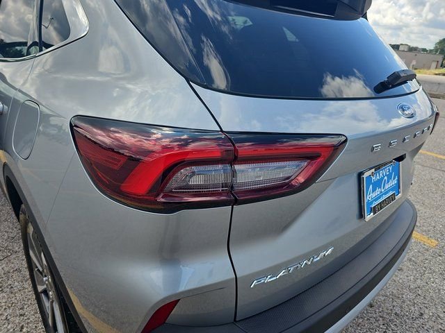Used 2023 Ford Escape Platinum image 34