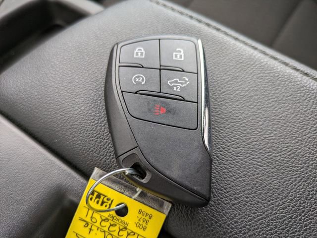 Used 2025 Chevrolet Silverado 2500 LT w/ Convenience Package image 32