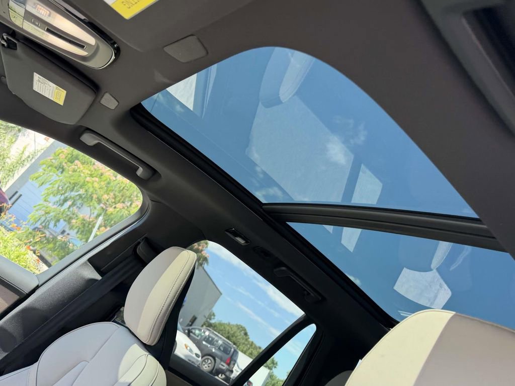 New 2026 Volvo XC90 B6 Plus w/ Protection Package AWD/4WD image 18