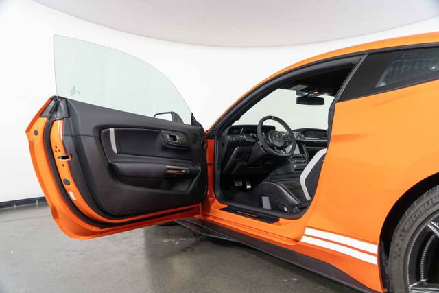Used 2022 Ford Mustang Shelby GT500 w/ Carbon Fibre Track Pack RWD image 15