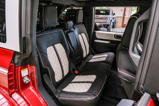 Used 2025 Ford Bronco Heritage Edition AWD/4WD image 70