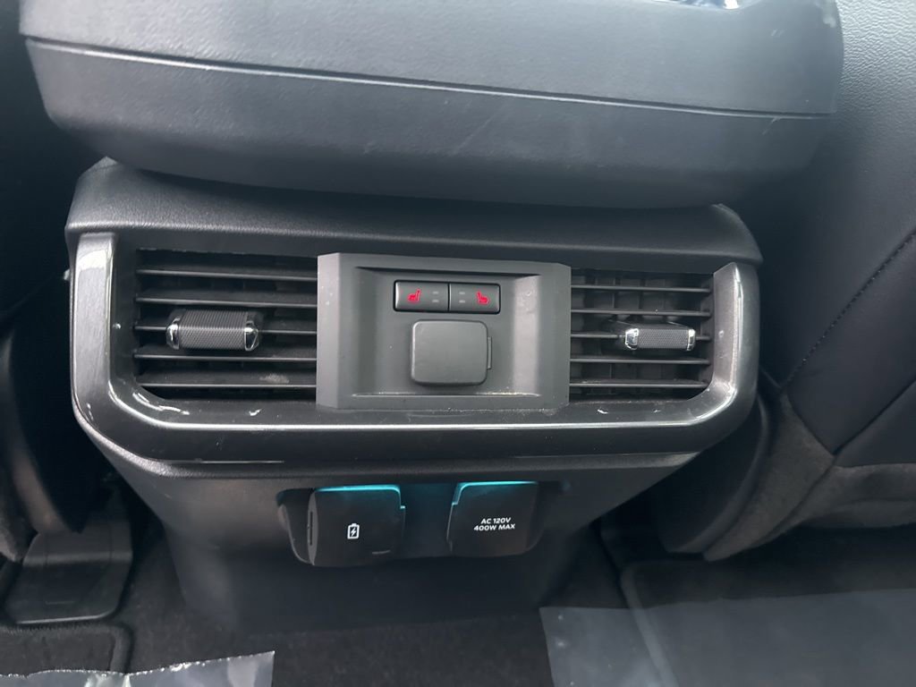 Used 2023 Ford F150 Lariat w/ Equipment Group 502A High image 19