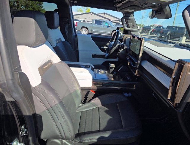 Used 2024 GMC Hummer EV 3X AWD/4WD image 10