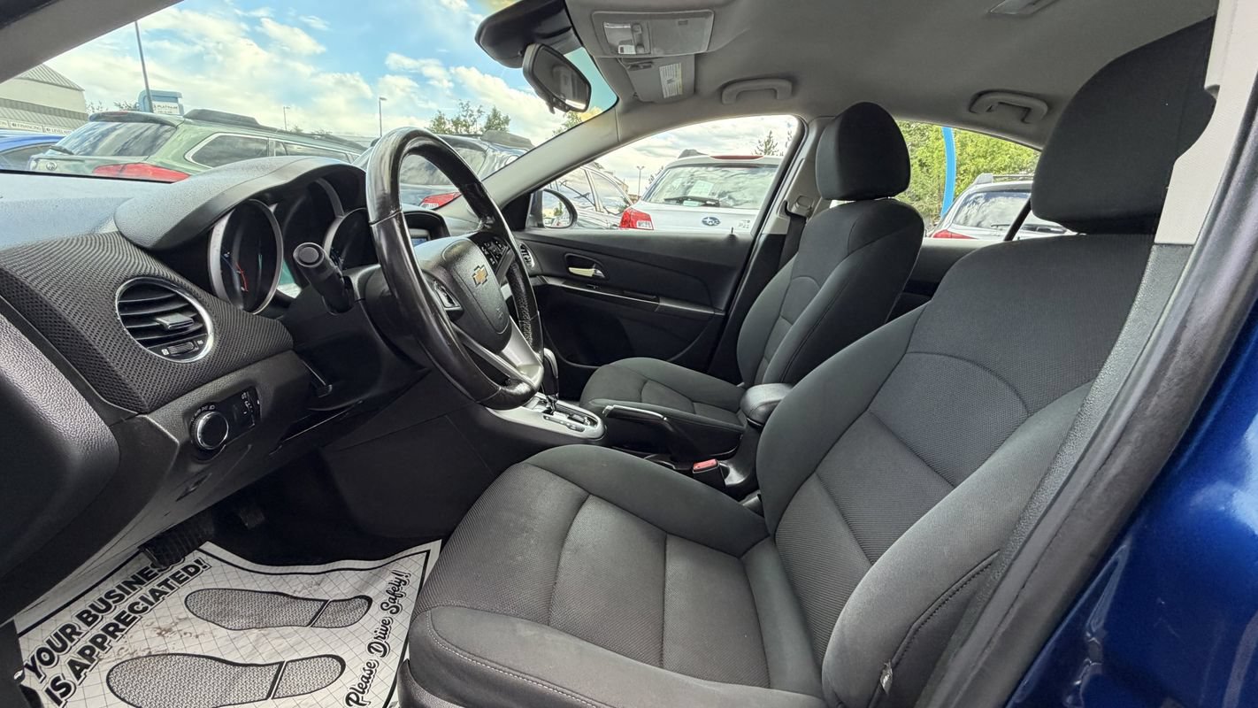 Used 2012 Chevrolet Cruze LT FWD image 7