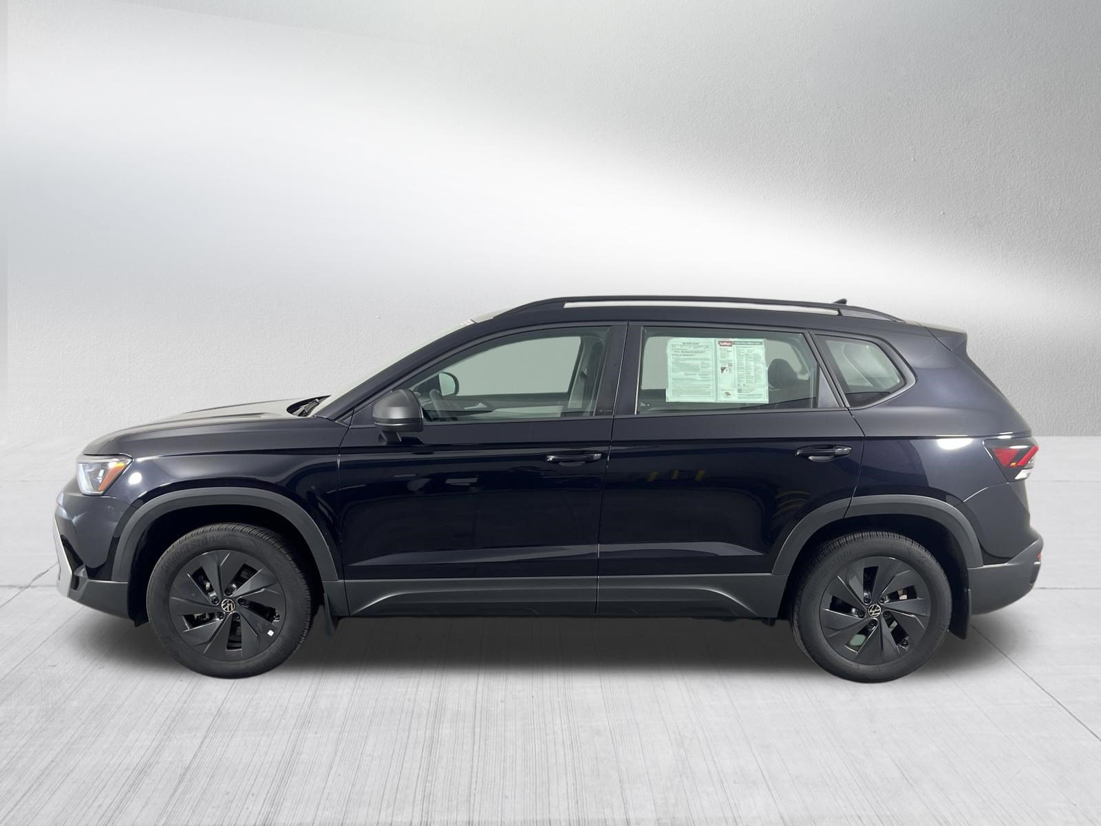 Certified 2025 Volkswagen Taos S FWD image 4
