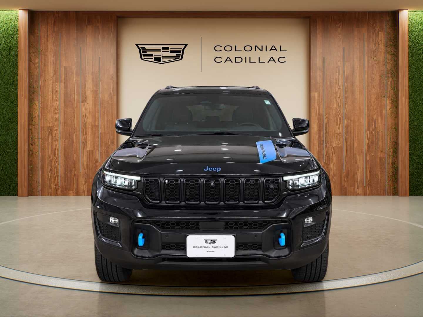 Used 2023 Jeep Grand Cherokee Trailhawk w/ Advanced Protech Group II AWD/4WD image 11