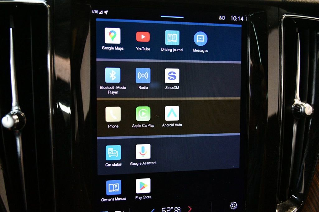 Used 2022 Volvo XC60 B5 Momentum w/ Protection Package Premier image 45