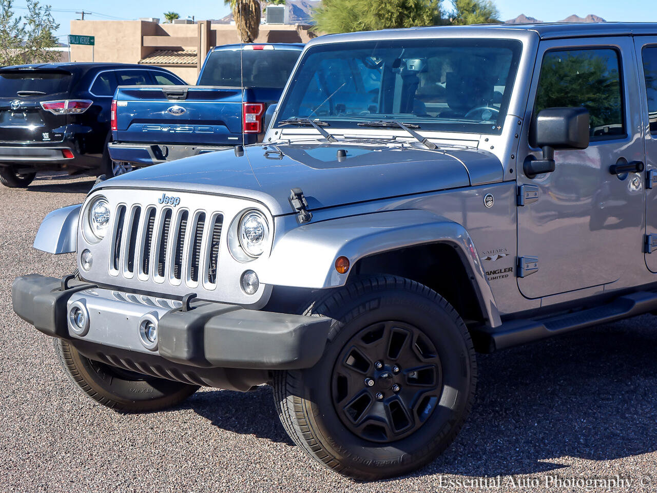Used 2017 Jeep Wrangler Unlimited Sahara w/ Connectivity Group image 2