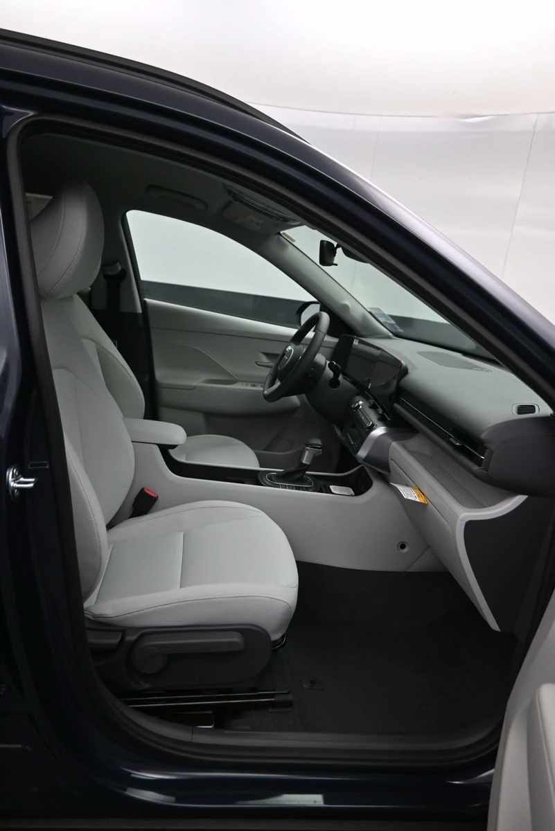 New 2026 Hyundai Kona SEL Sport AWD/4WD image 11