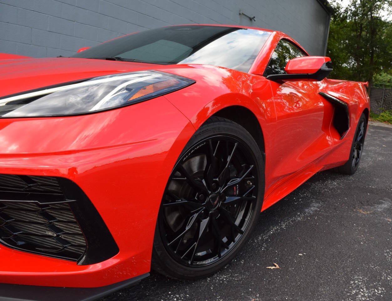 Used 2025 Chevrolet Corvette Stingray Coupe w/ Z51 Performance Package RWD image 7