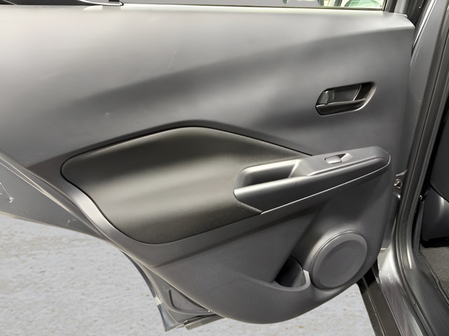 Used 2024 Nissan Kicks S FWD image 27