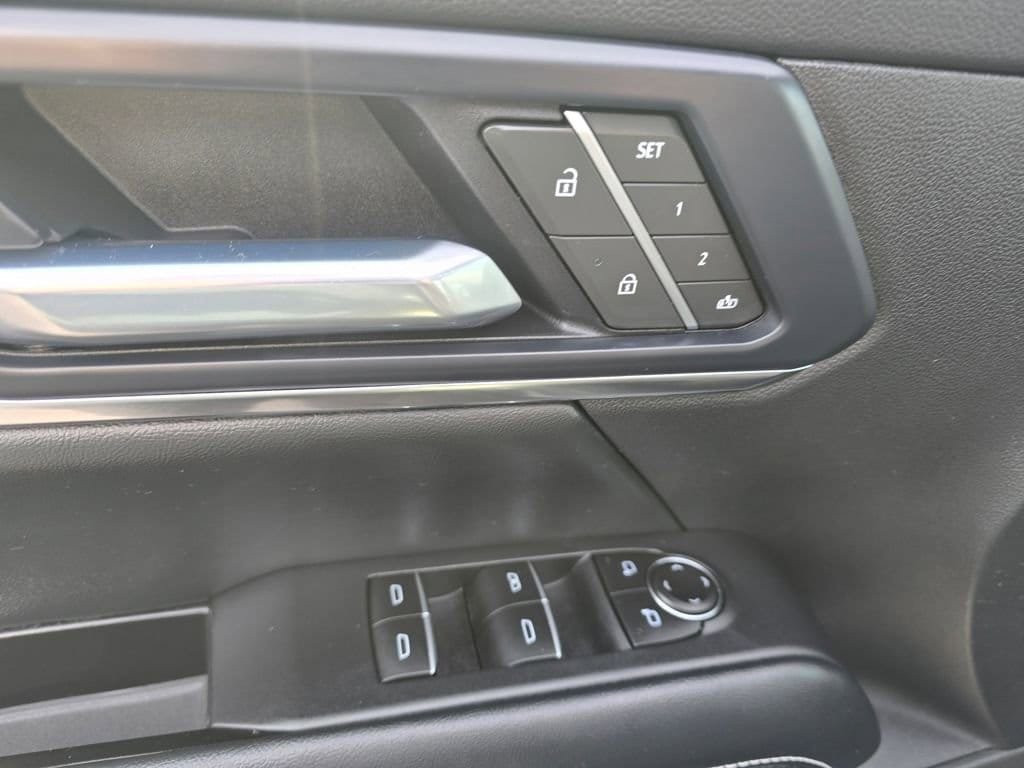 Used 2026 GMC Terrain Denali AWD/4WD image 19