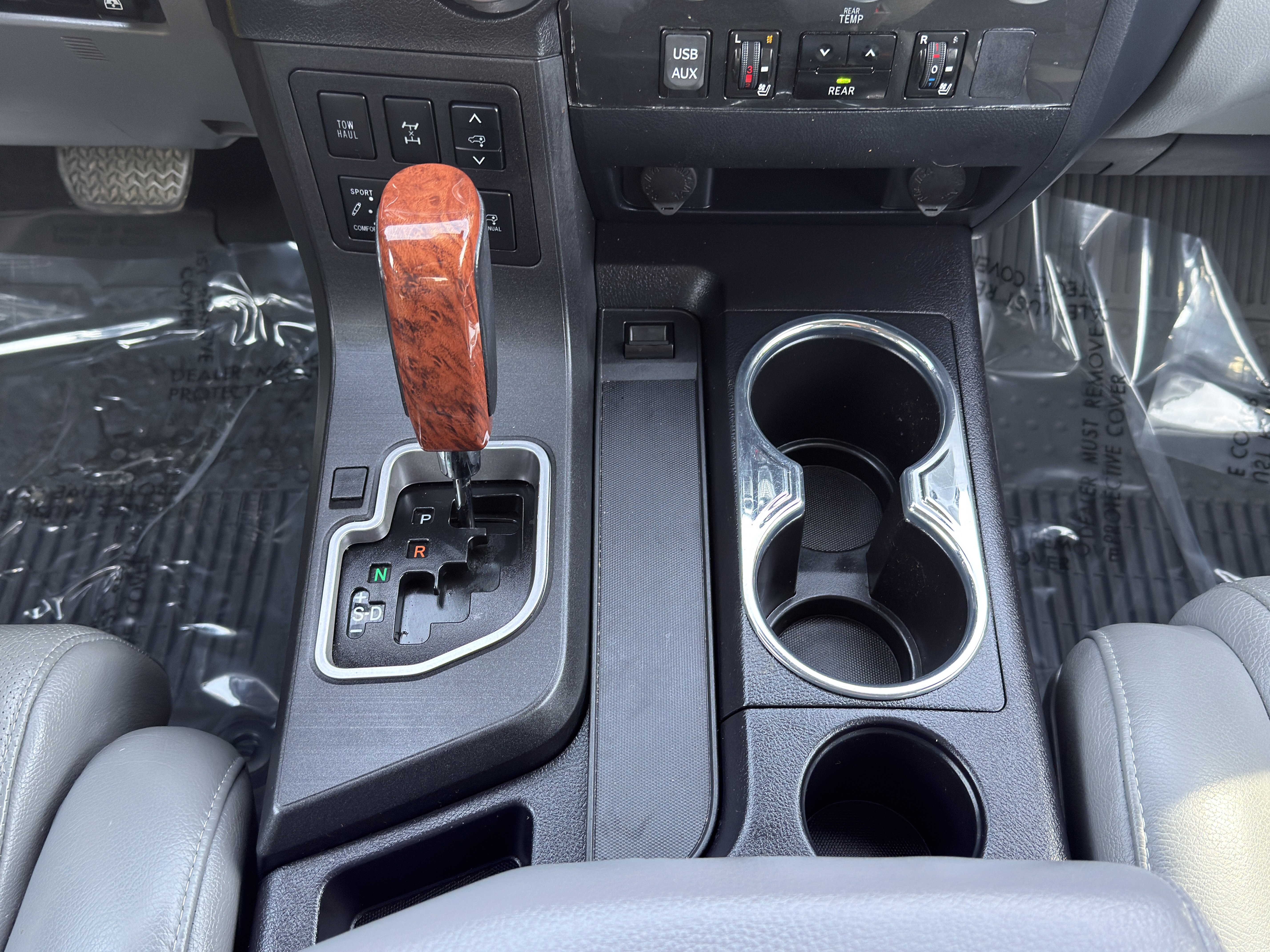 Used 2019 Toyota Sequoia Platinum w/ Four Season Floor Mat Package image 35