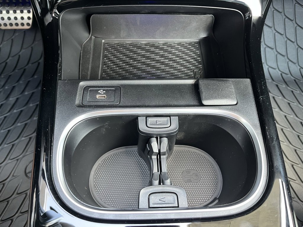 Used 2025 Mercedes-Benz CLA 35 AMG 4MATIC image 45