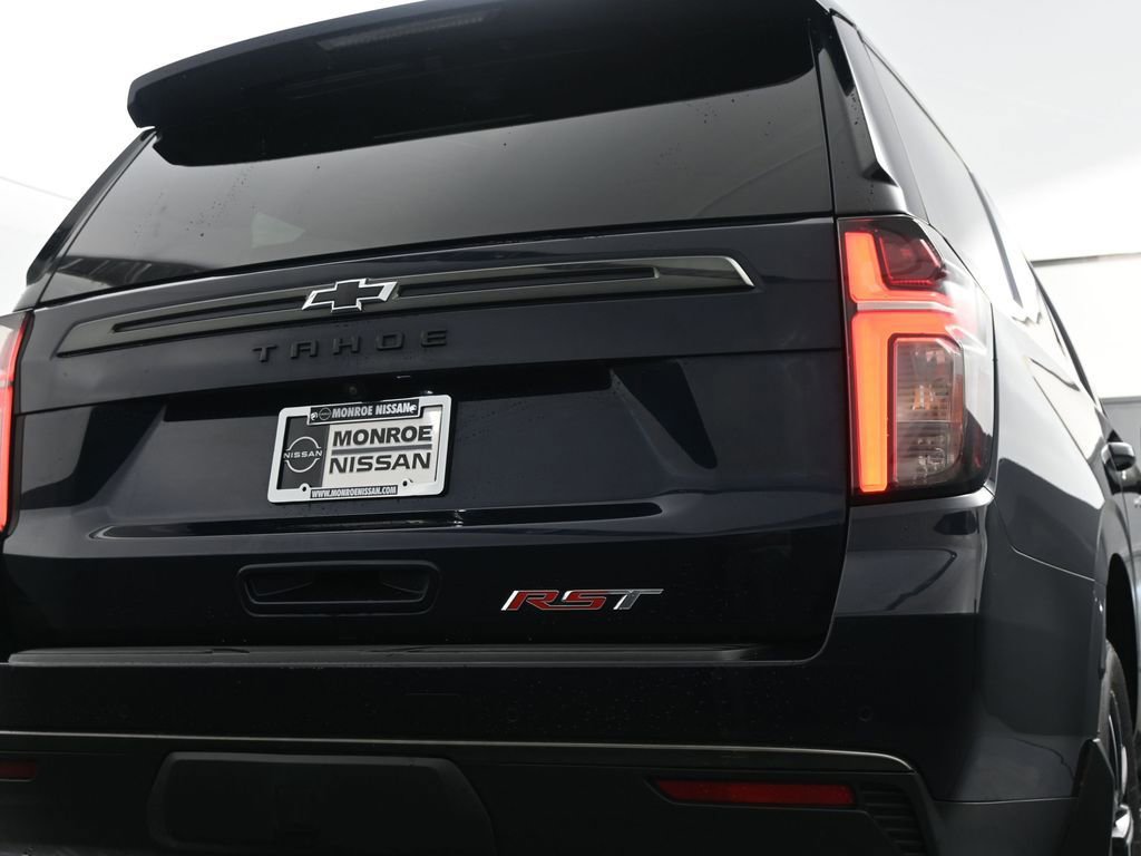 Used 2021 Chevrolet Tahoe RST w/ Luxury Package image 9