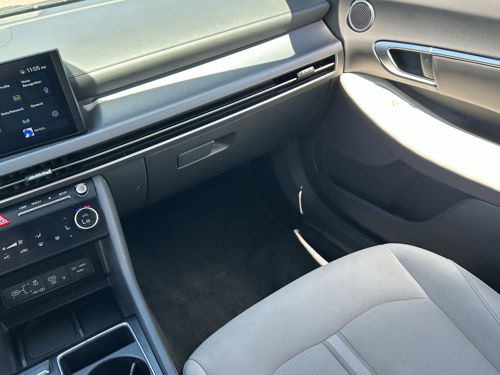 Used 2024 Hyundai Sonata SEL w/ Convenience Package image 18