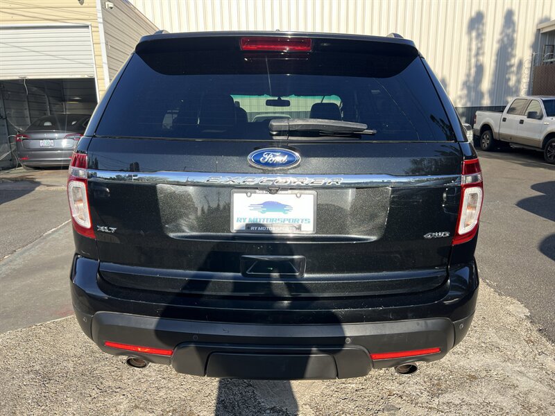 Used 2012 Ford Explorer XLT AWD/4WD image 4