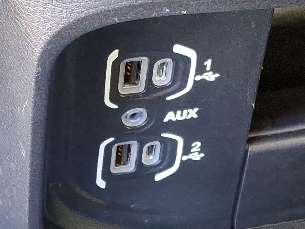 Used 2022 RAM 2500 Tradesman w/ Chrome Appearance Group image 24