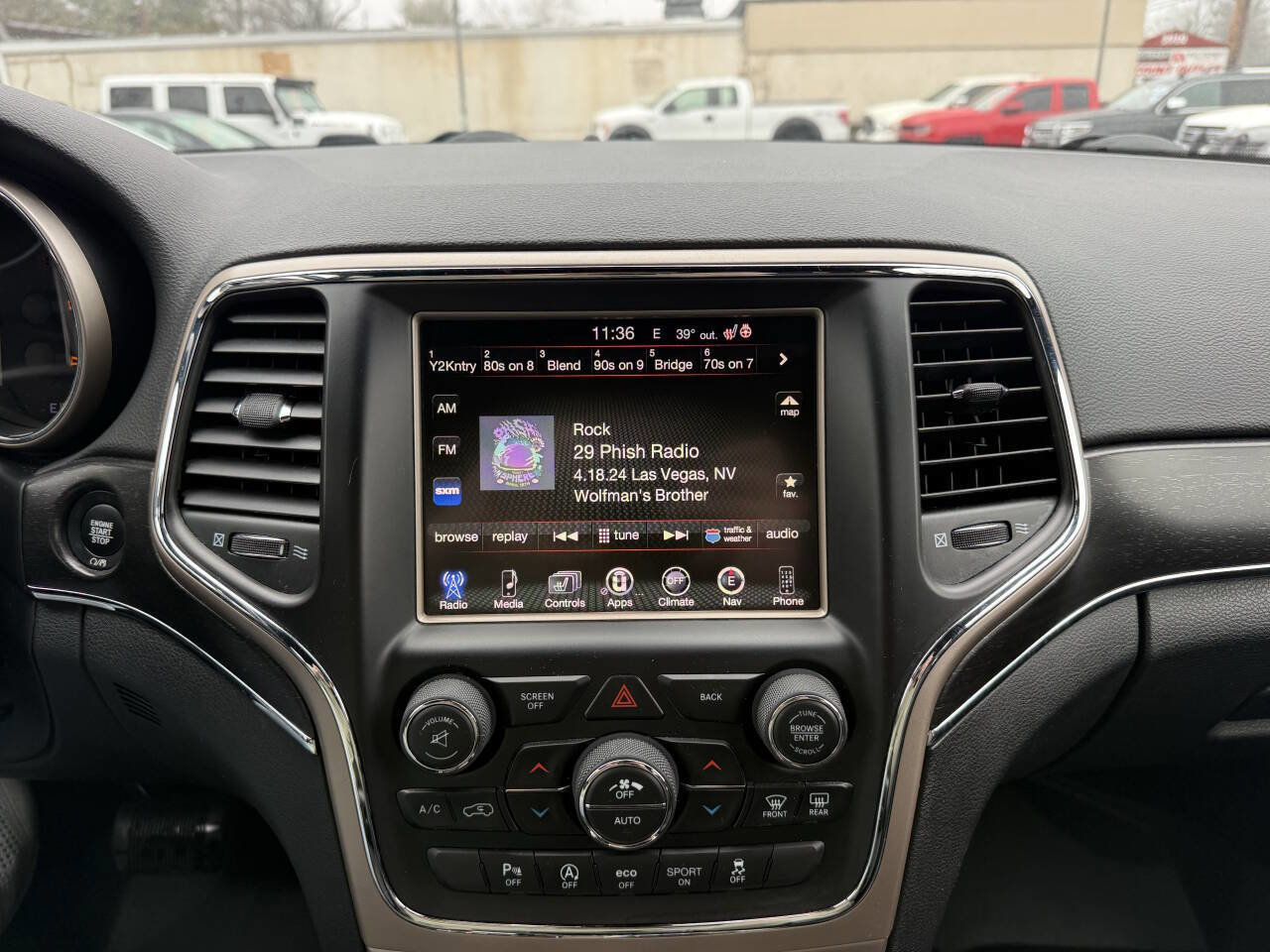Used 2016 Jeep Grand Cherokee Limited image 21