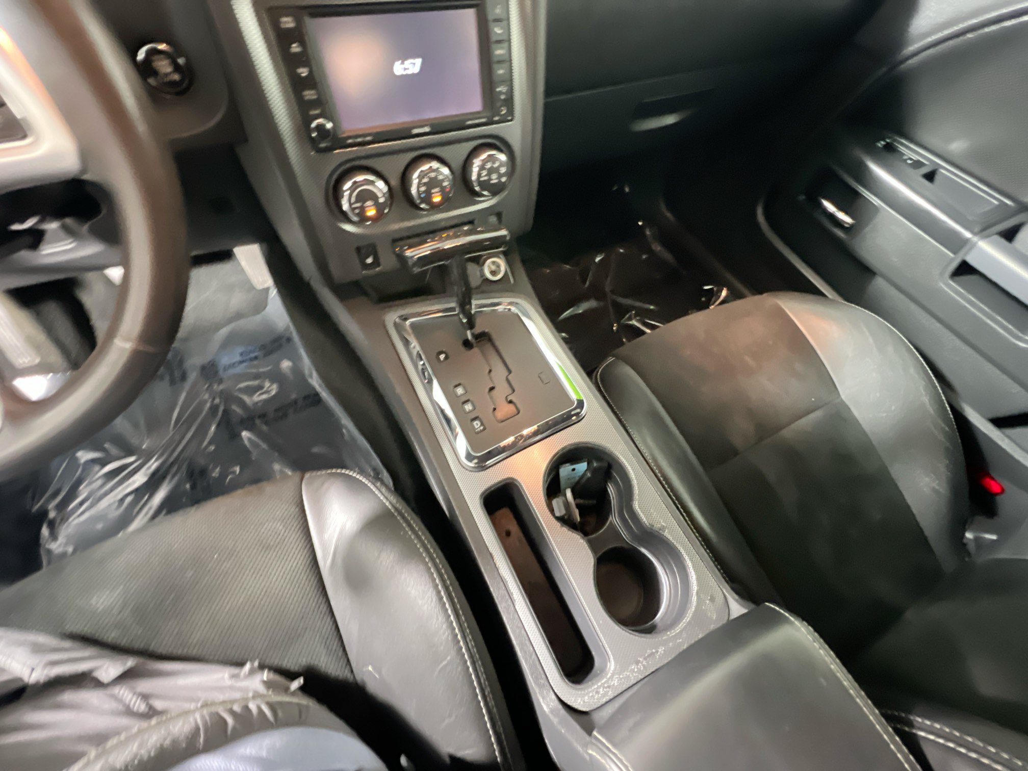 Used 2014 Dodge Challenger R/T RWD image 25