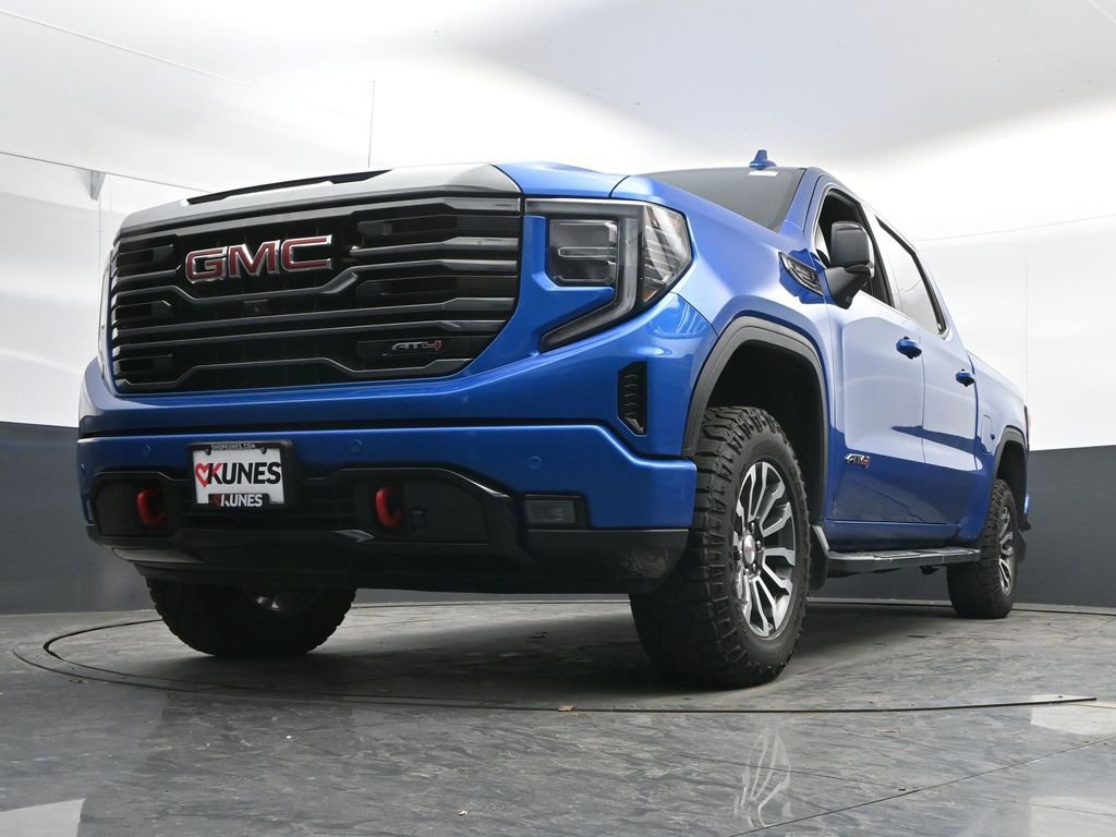 Used 2023 GMC Sierra 1500 AT4 w/ AT4 Premium Package AWD/4WD image 42