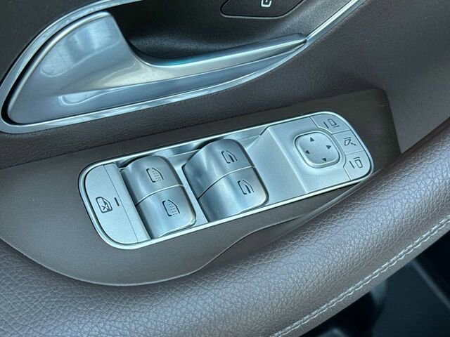 Used 2021 Mercedes-Benz GLS 450 4MATIC image 14