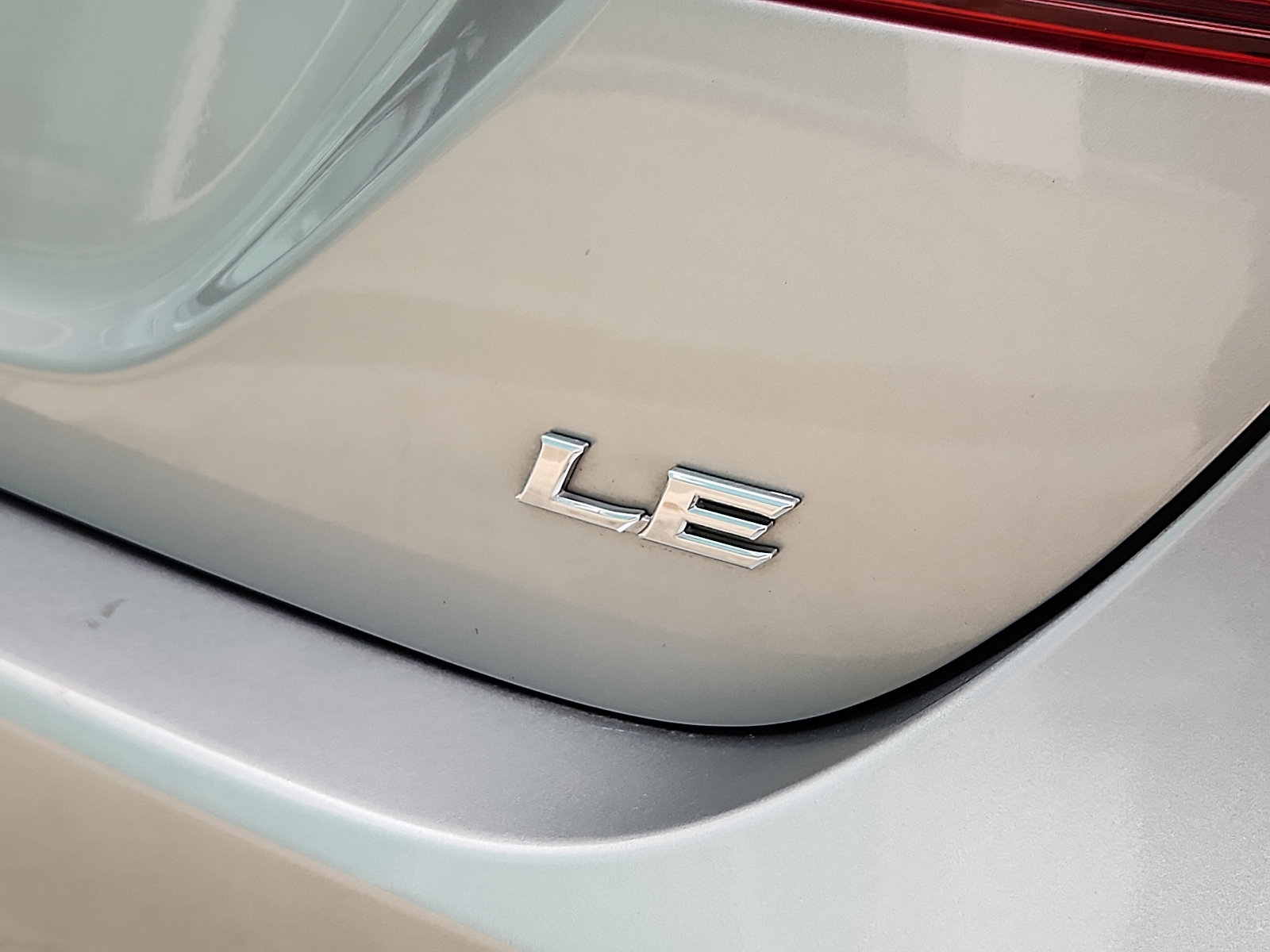 Used 2024 Toyota Camry LE image 10