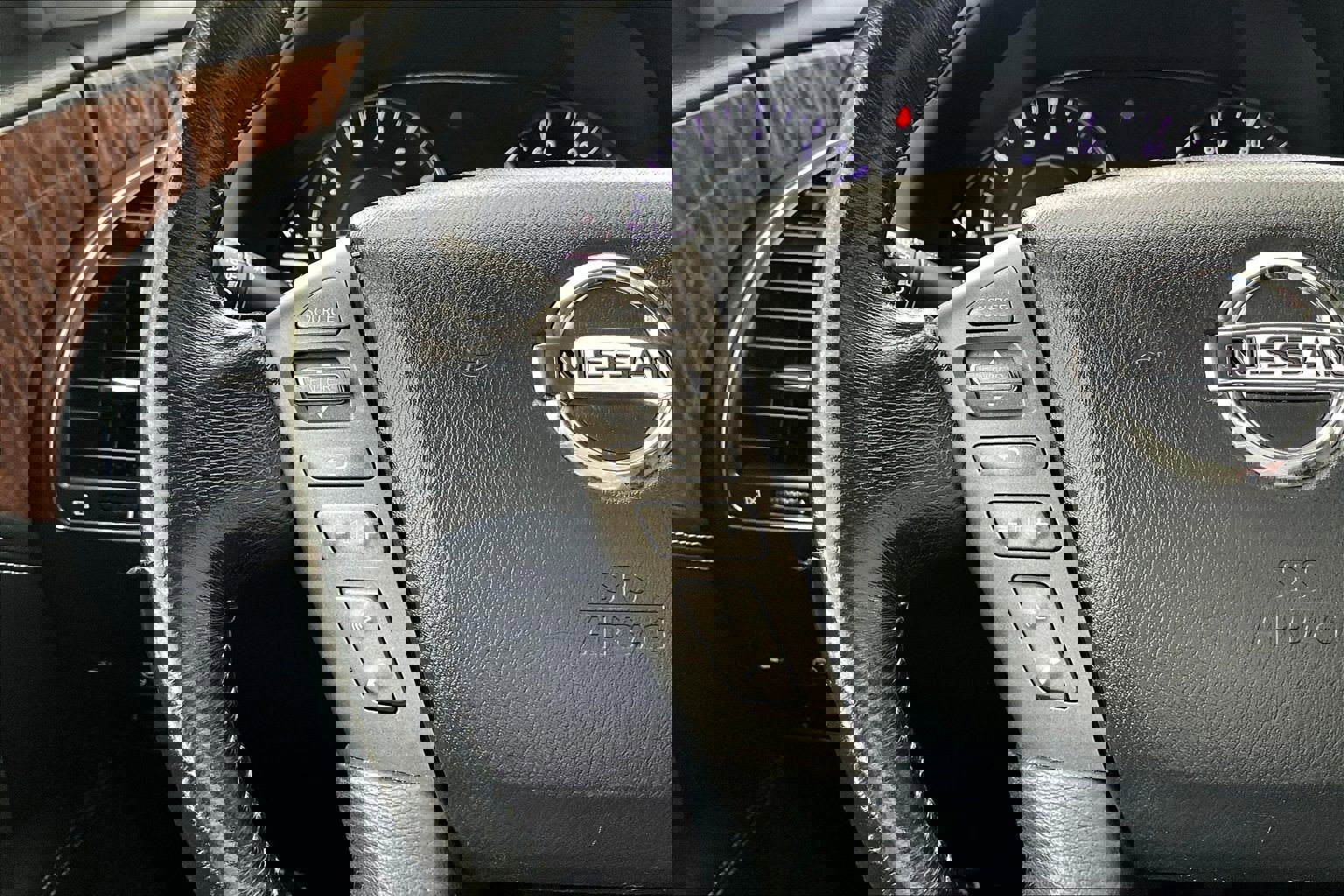 Used 2019 Nissan Armada Platinum image 20