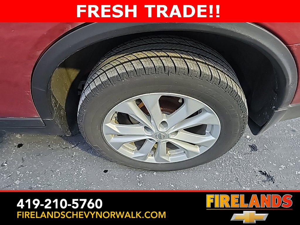 Used 2014 Nissan Rogue SV image 10