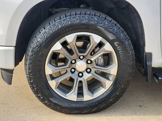 Used 2024 Chevrolet Silverado 1500 High Country w/ Technology Package RWD image 18