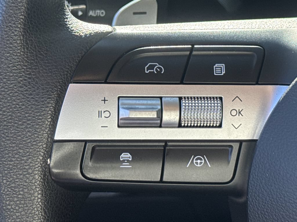Used 2025 Hyundai Sonata SEL FWD image 24
