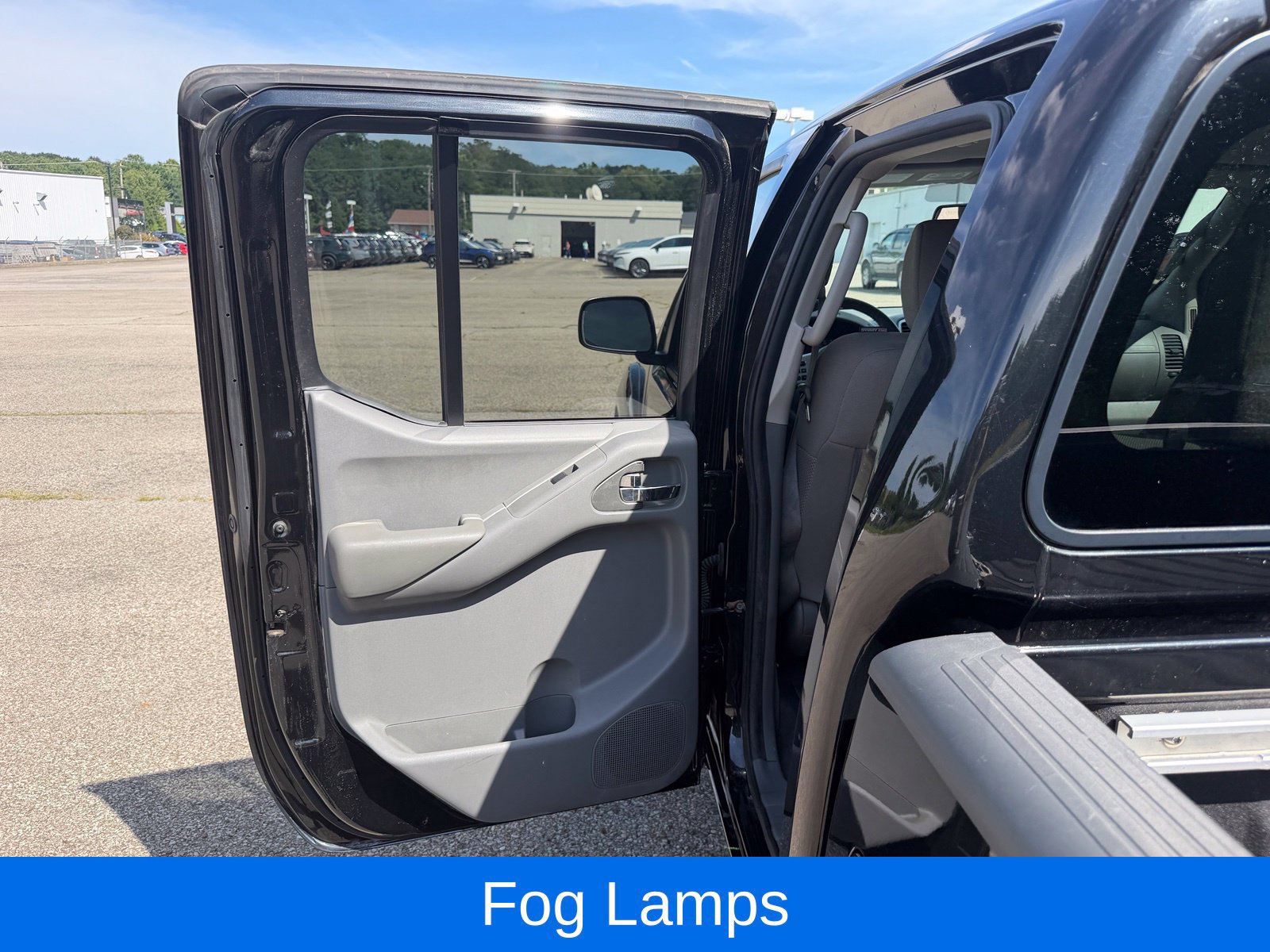 Used 2019 Nissan Frontier SV w/ Value Truck Package AWD/4WD image 26